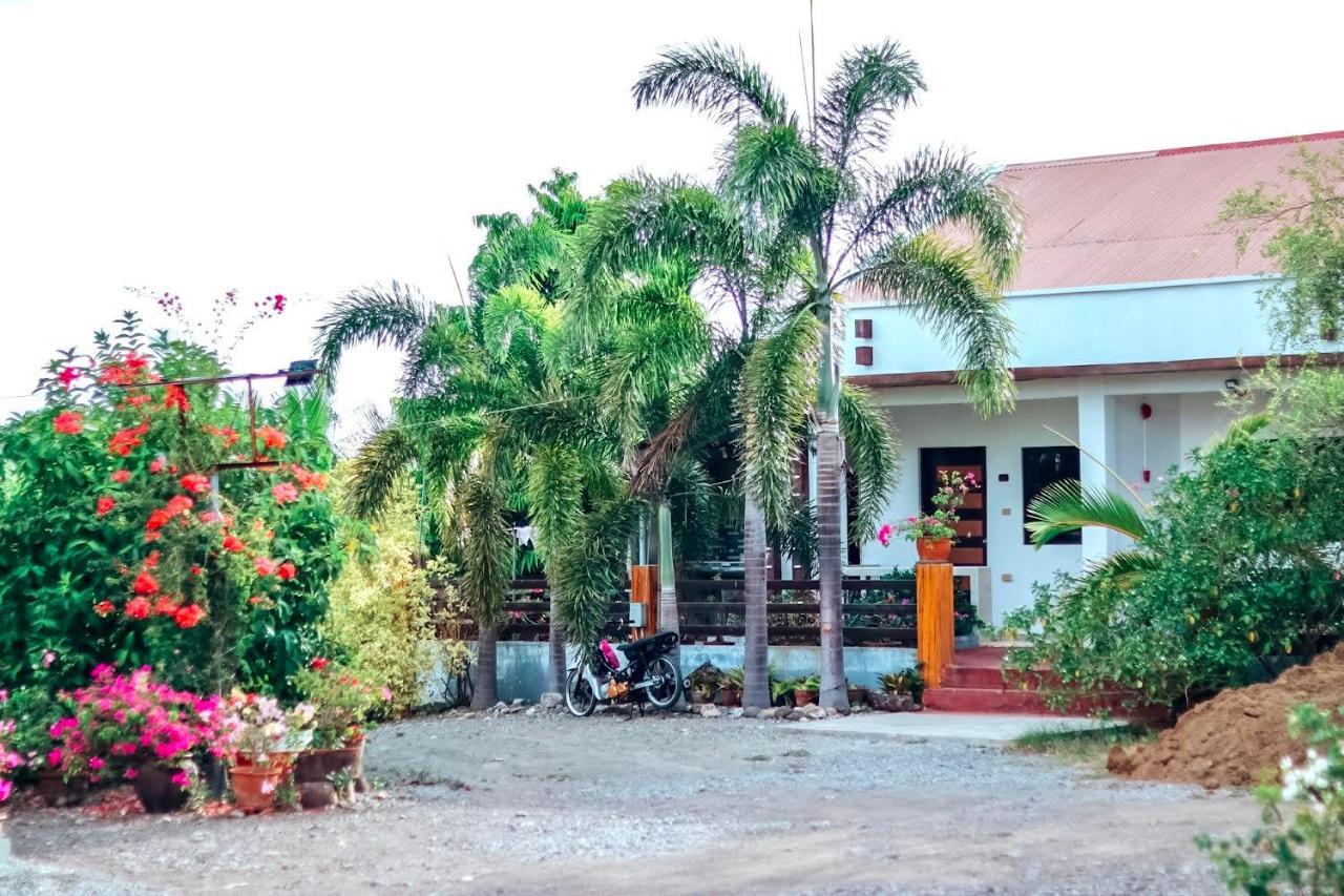 Airport View Hotel Vigan Exterior photo