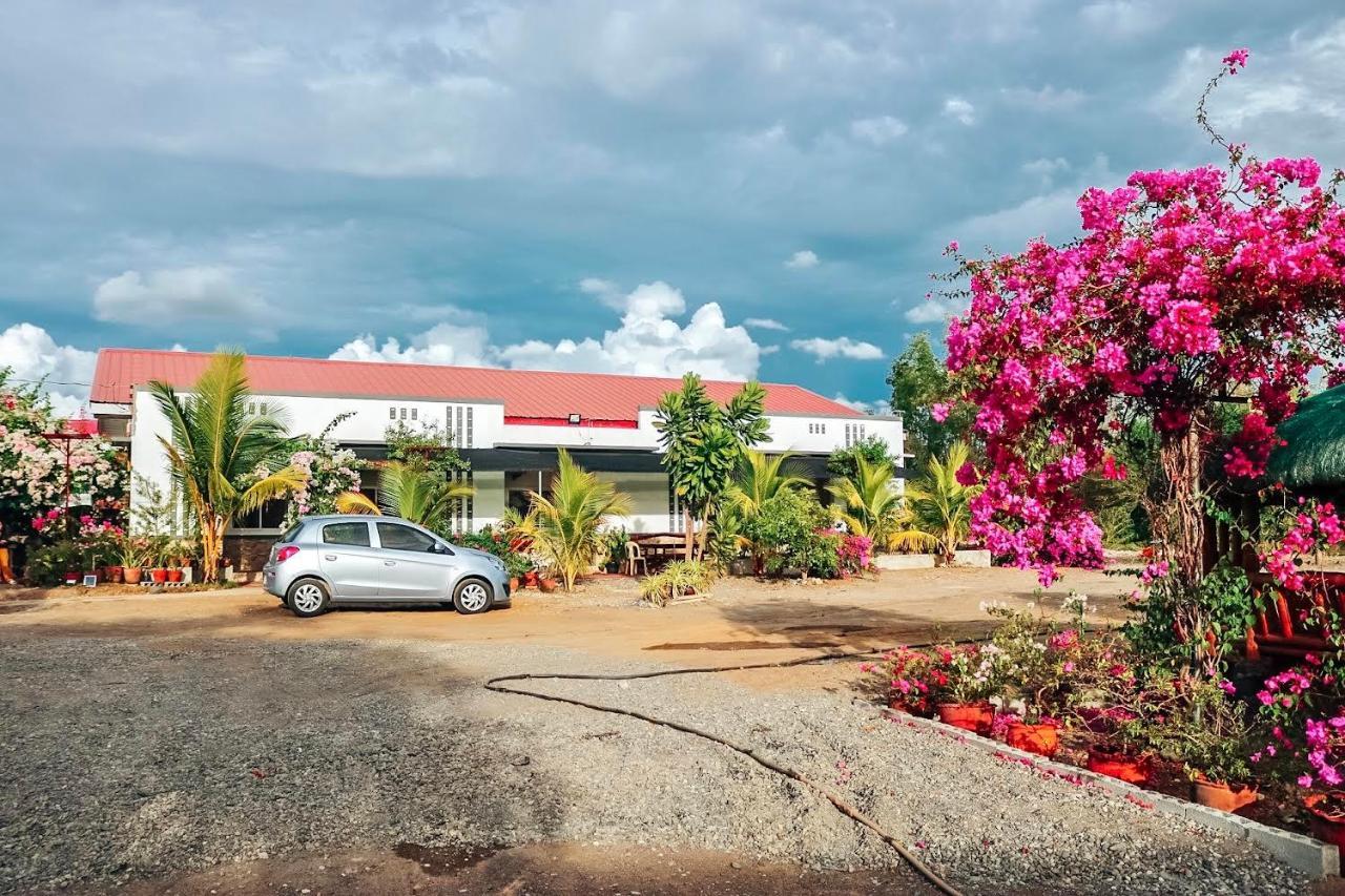 Airport View Hotel Vigan Exterior photo